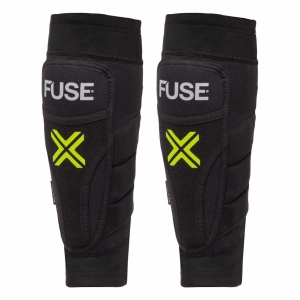 Fuse Omega Whip shin guards | Black