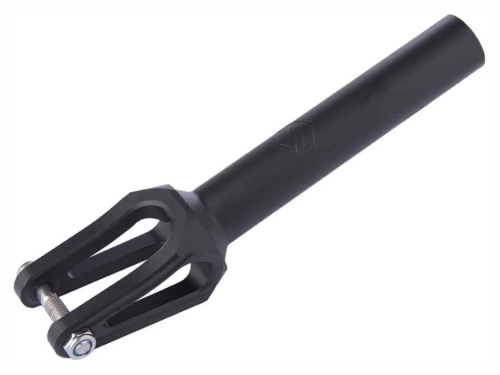 striker-gravis-scs-hic-widelec-hulajnogi-wyczynowej-gabel-stunt-scooter-black (1).webp