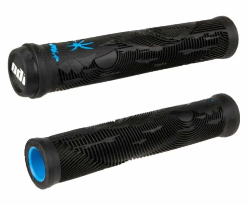 odi-hucker-gripy-griffe-rączki-grips-bmx-hulajnoga-stunt-scooter-flangeless-black-blue-1.webp