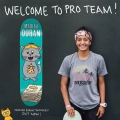 meow-mariah-duran-deskorolka-skateboard-whiskers (5).webp