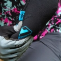 7idp-sam-hill-lite-ochraniacze-lokci-ellenbogenschoner-skate-elbow-pads-chranice-loktu-black (3).webp