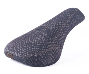 Cult Vans Slip-On Mid sedlo BMX Pivotal | Snakeskin