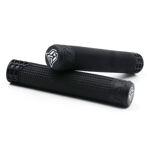 Madd Gear Trifecta gripy na freestylovou koloběžku | Black